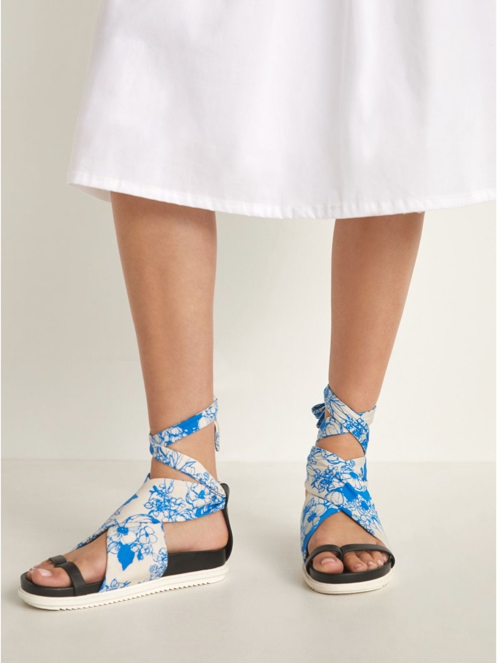 Tracy Reese Blue Floral Wrap Tie Sandals Anthropologie 9 40 hope for flowers - Picture 3 of 4